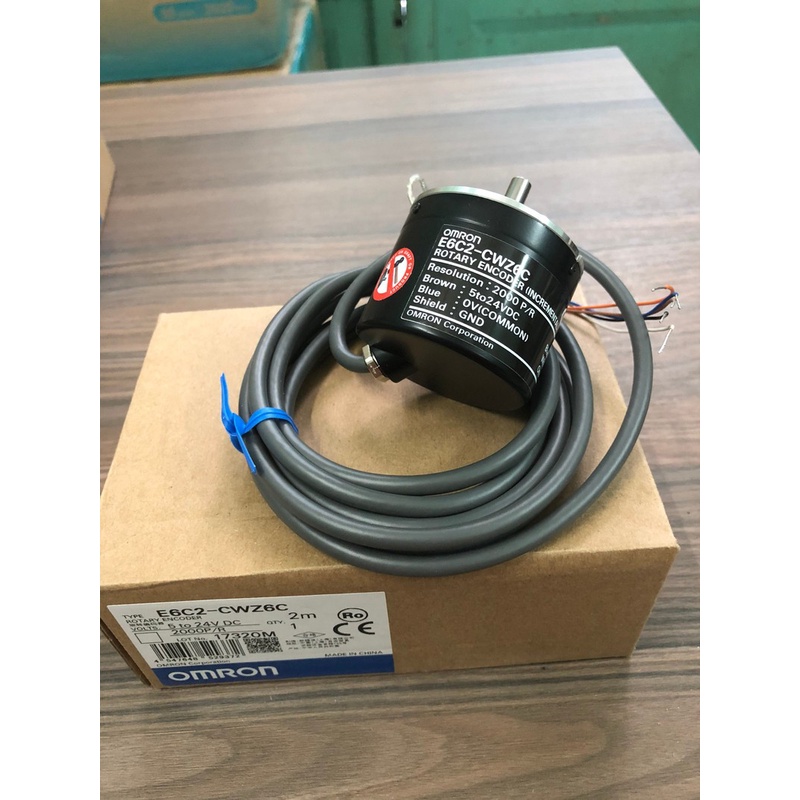 Bộ đếm E6C2-CWZ6C 2000P/R 2M