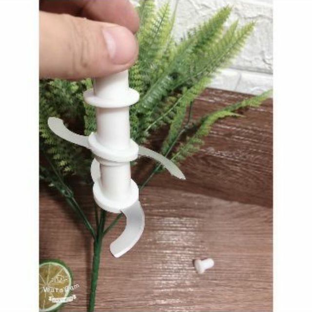 Nút Trắng Và Lưỡi Dao Osaka Nắp Trắng Tròn và Nắp Đồng Mới loại 1