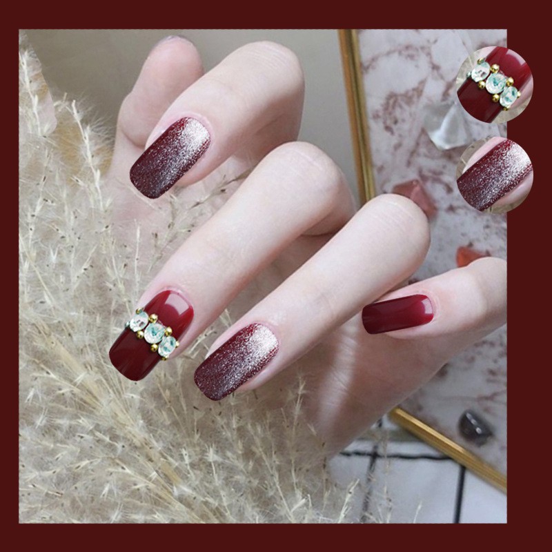 Bộ 24 móng tay giả Nail Nina hoạ tiết hạt vàng pha lê đỏ mã 282【Tặng kèm dụng cụ lắp】