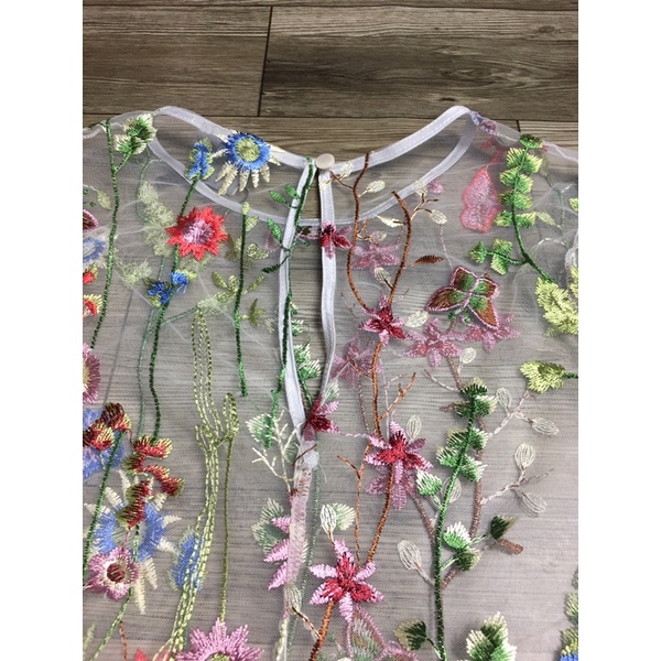 Áo lưới thêu hoa Asos