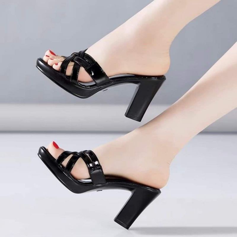 Dép cao gót quai đan