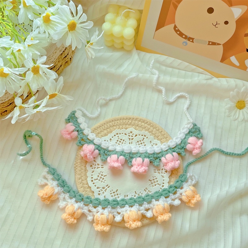 Yếm len viền hoa xinh cho chó mèo