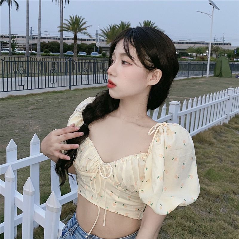 Áo kiểu COZOKC dáng ngắn tay phồng cổ chữ V xinh xắn dành cho nữ