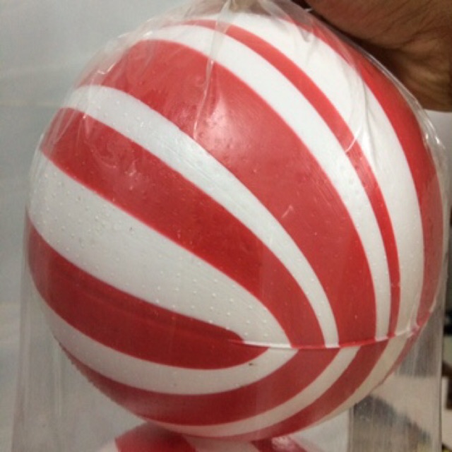 Bóng nhựa sọc xanh và đỏ