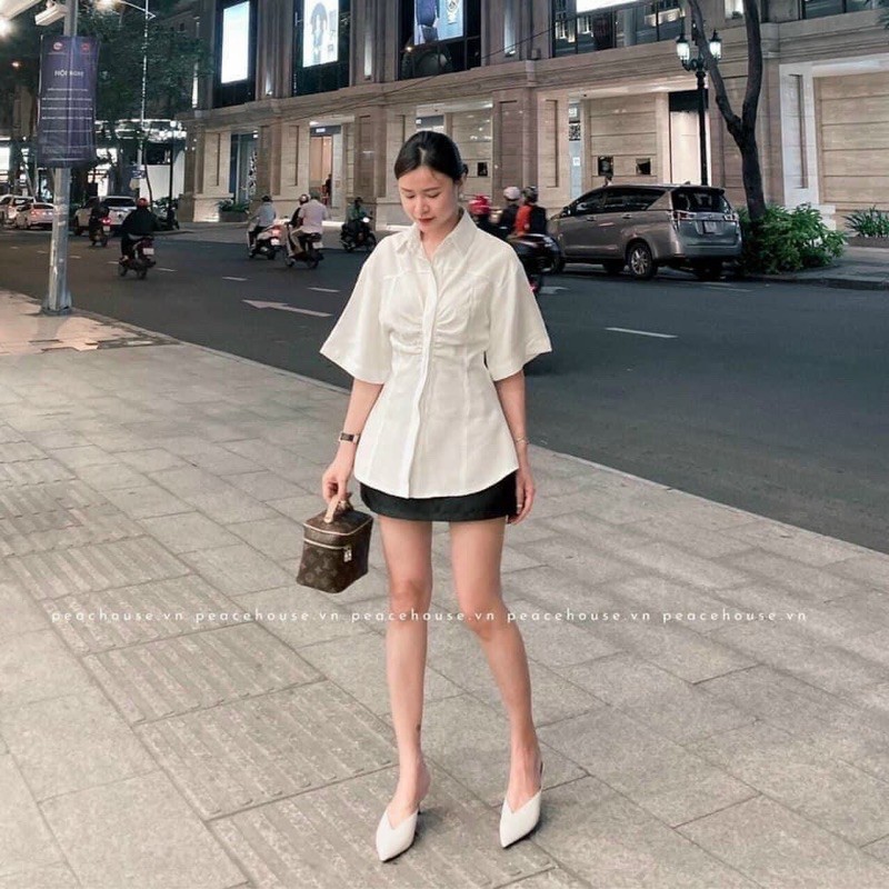 [Mã WASKT410K giảm 10K đơn 50K] K] Áo sơ mi cổ đức ngắn tay dúm eo🌱Sơ mi trắng cổ đức🌱{free ship} | BigBuy360 - bigbuy360.vn