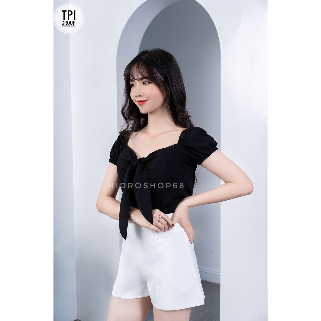 Set áo đen thắt nơ kèm quần sooc trắng