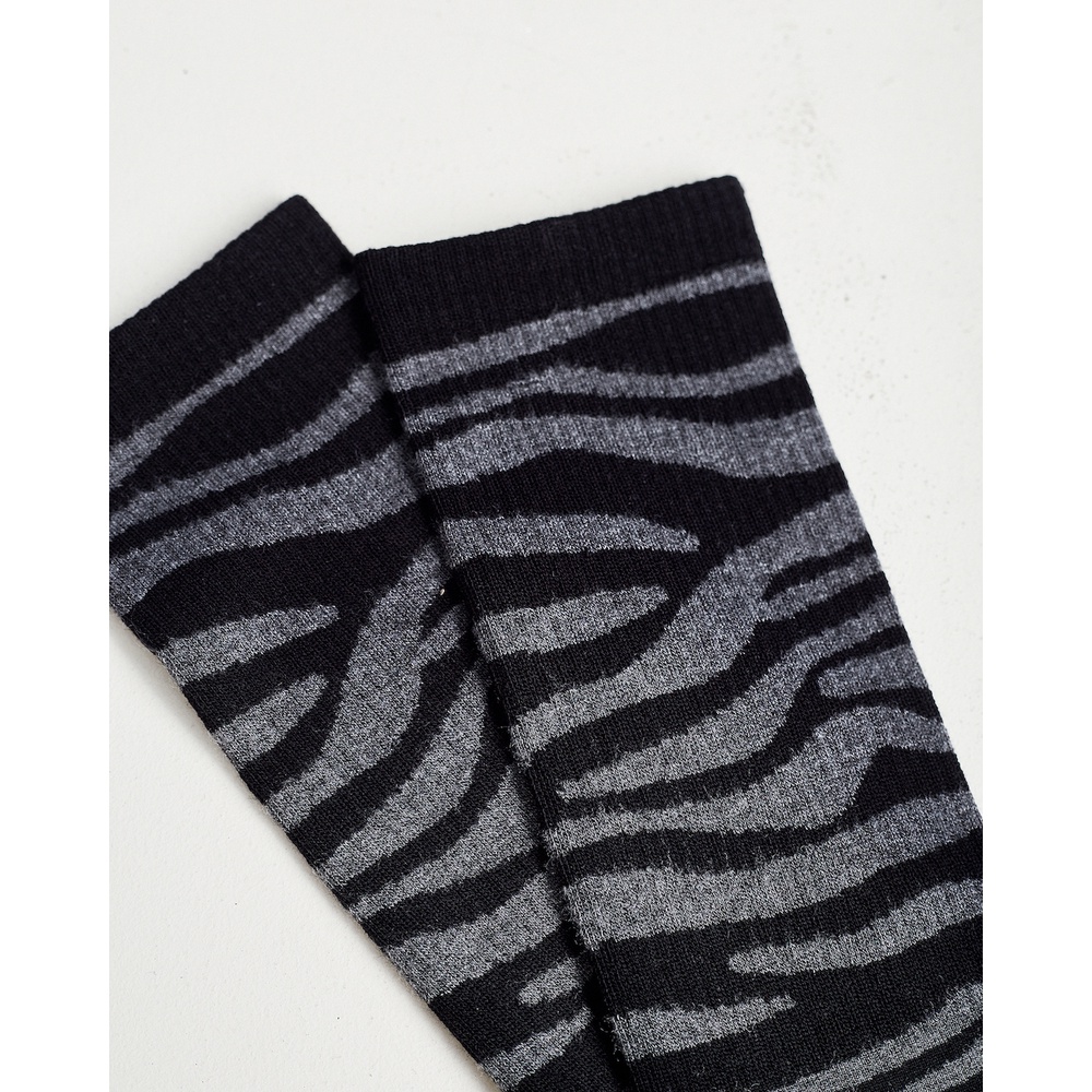 Tất hoạ tiết chất liệu dệt kim Highway (Menswear) Zebra Print