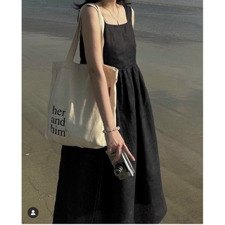 Đầm maxi đen hở lưng