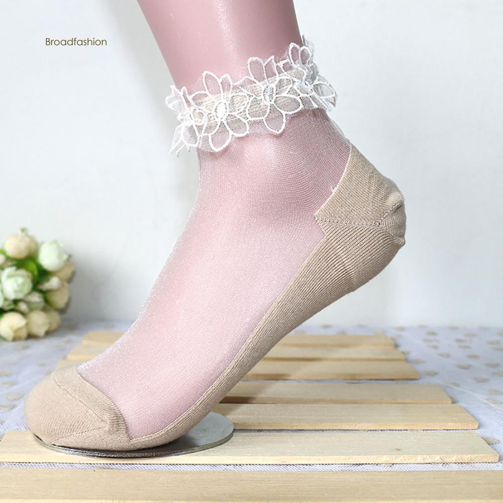 Tất lưới phối viền ren cho nữ