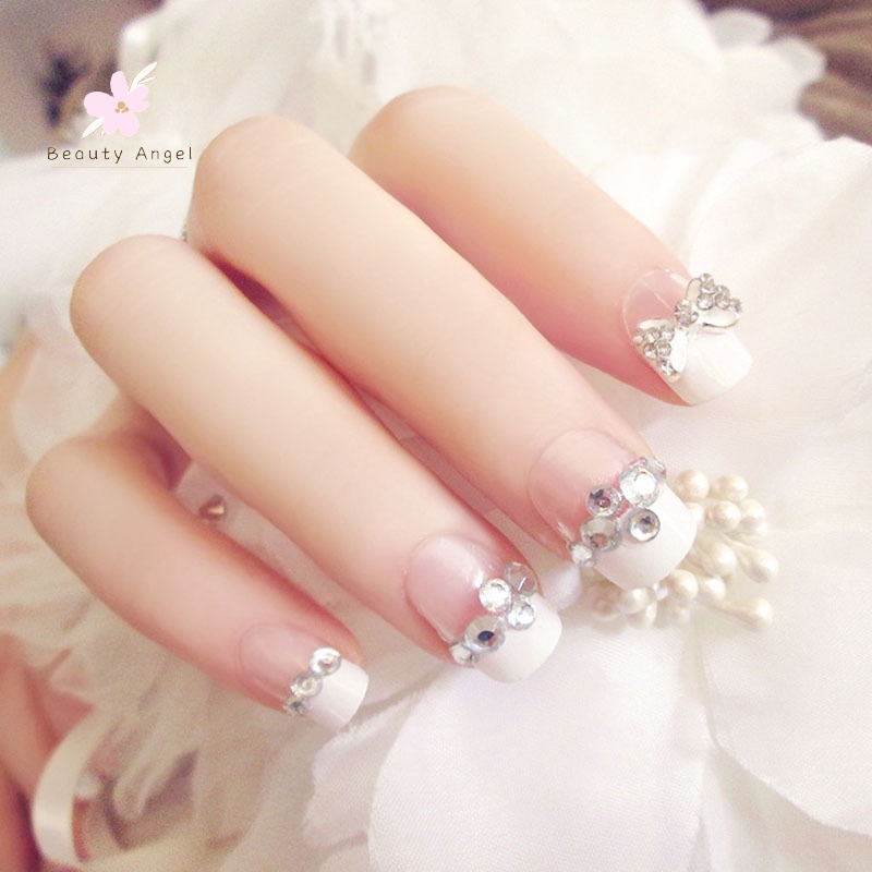 Bộ 24 Móng Tay Giả Đính Đá Trang Trí Toàn Diện Cho Cô Dâu