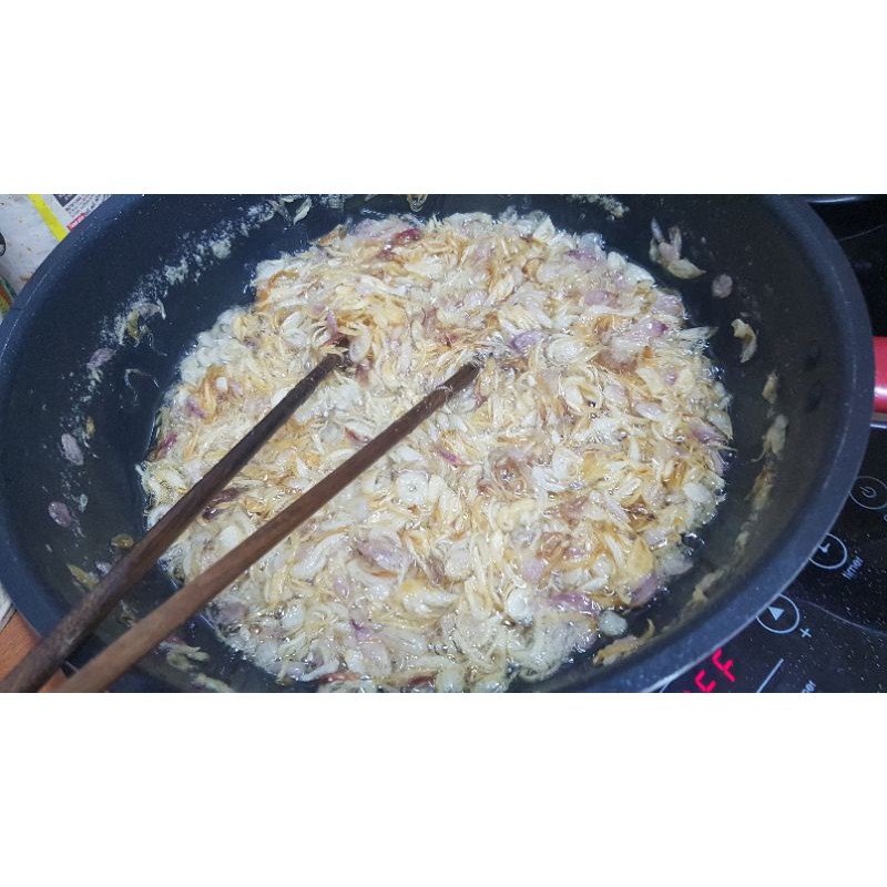 Hành ta phi khô nhà làm.