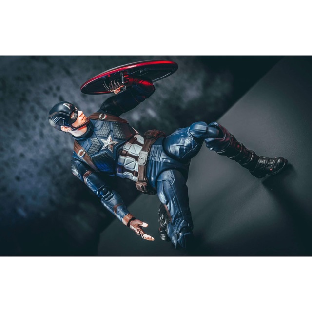 Mô hình Captain Endgame SHF