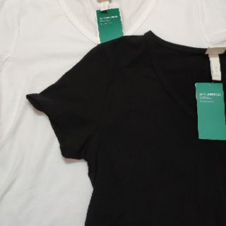 [H&M Auth] Áo phông HM cổ V trơn chuẩn Auth hàng hiệu