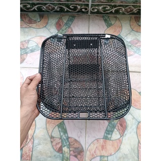 Rổ trước Wave Thái có nắp đậy