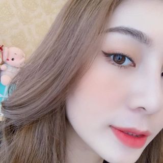 Kẻ mắt hai đầu