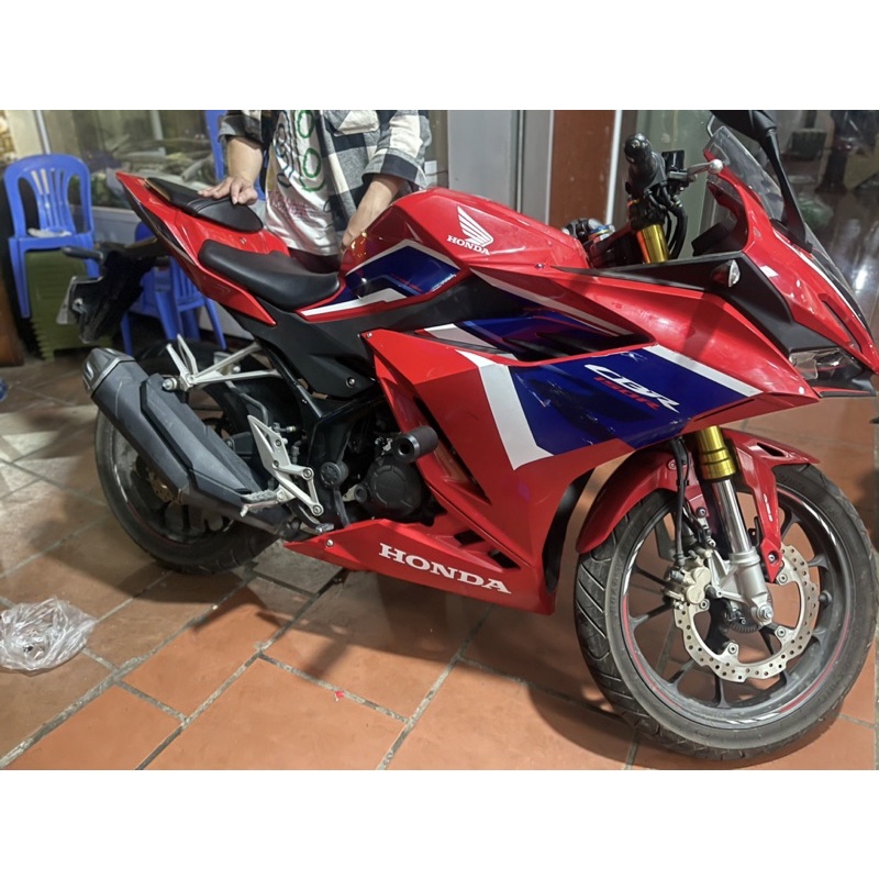 Chống đổ khung ba điểm bắt sườn xe CBR150r 2021-2023+