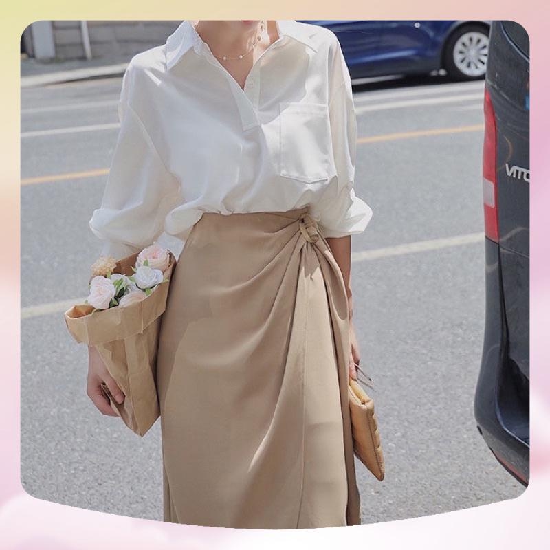 Set áo sơ mi trắng + chân váy nâu dài công sở cách điệu ulzzang
