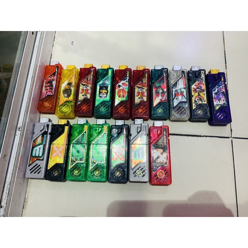 Đồ chơi memory siêu nhân W candy