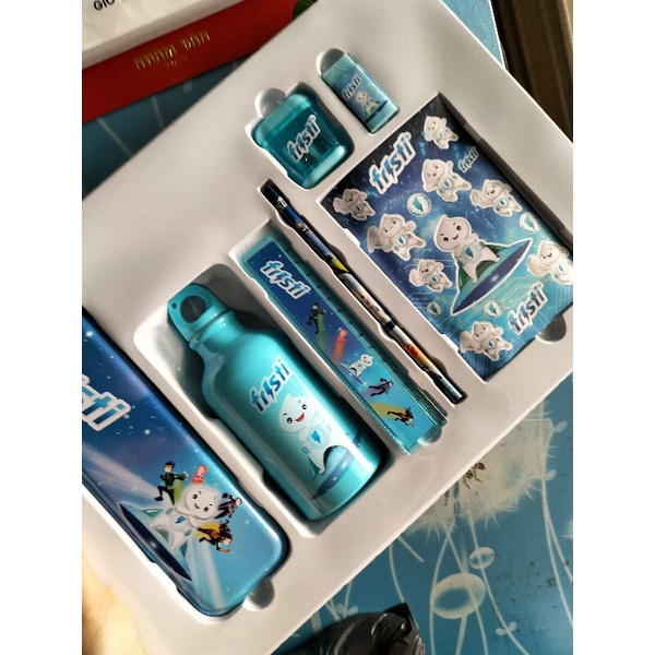 Bộ dụng cụ học tập Fristi
