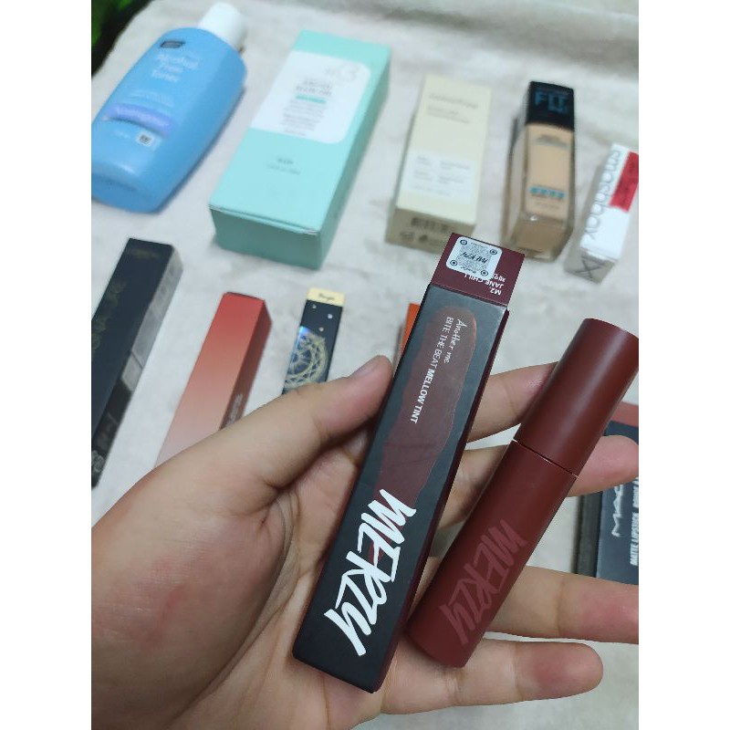 Son Merzy Mellow Tint màu M2 Jane Chili đỏ đất