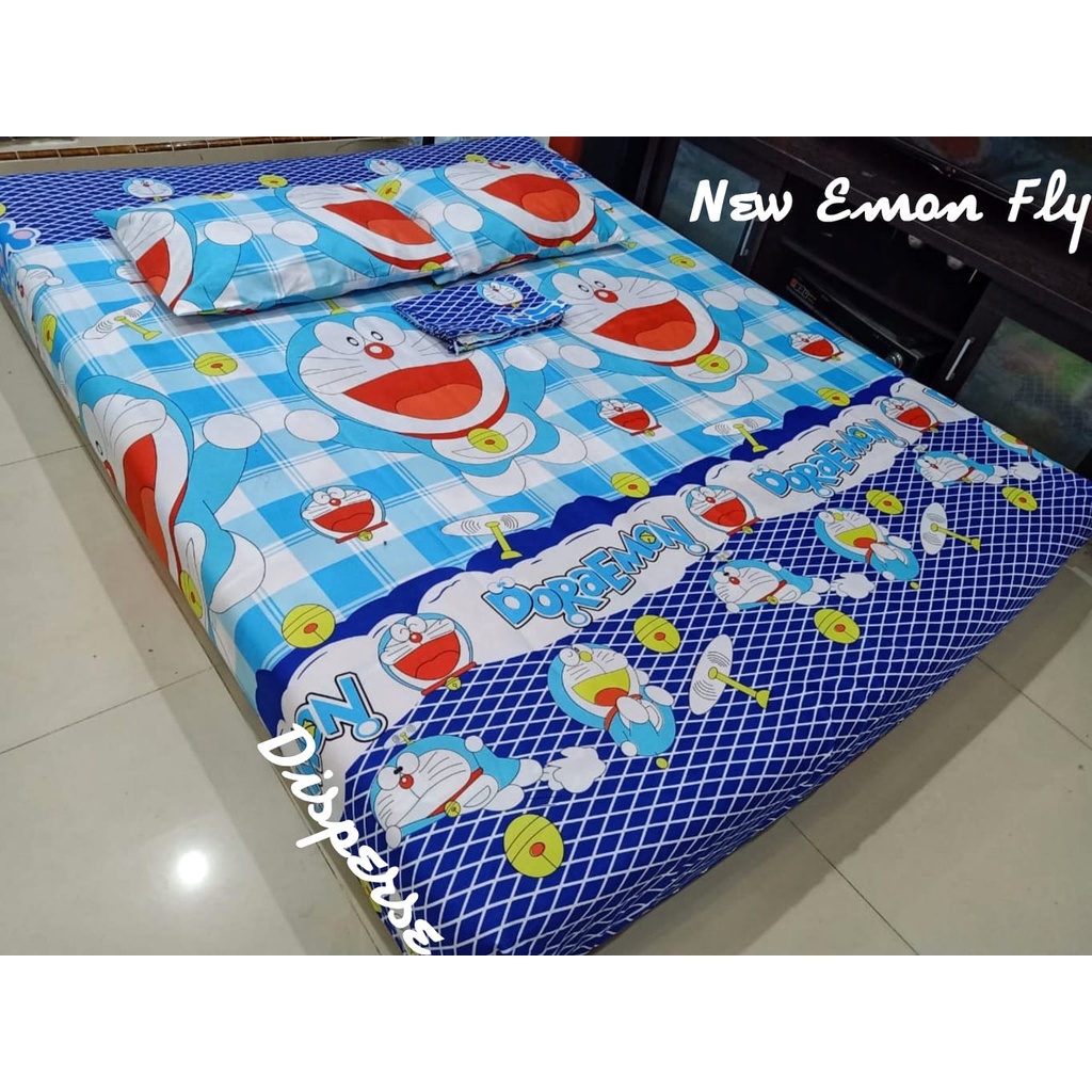 Bộ Ga Giường Cao Su Họa Tiết Doraemon 4 Lựa Chọn 1 Vua Cỡ 180x200 / Không. 2 Size Queen Size 160x200 / Không. Set 3 Phụ Kiện Kích Thước 120x200 / Super King 200x200 Chất Lượng Cao