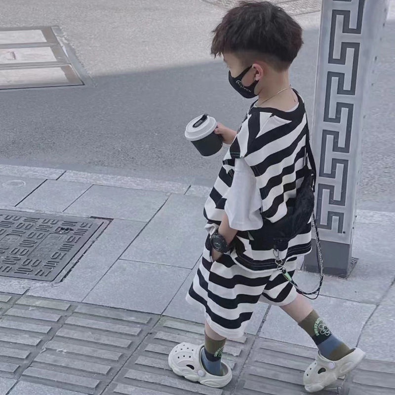 Bộ Áo Thun Tay Ngắn Và Quần Ngắn Phong Cách Hàn Quốc Thời Trang Mùa Hè Mới Cho Bé Trai