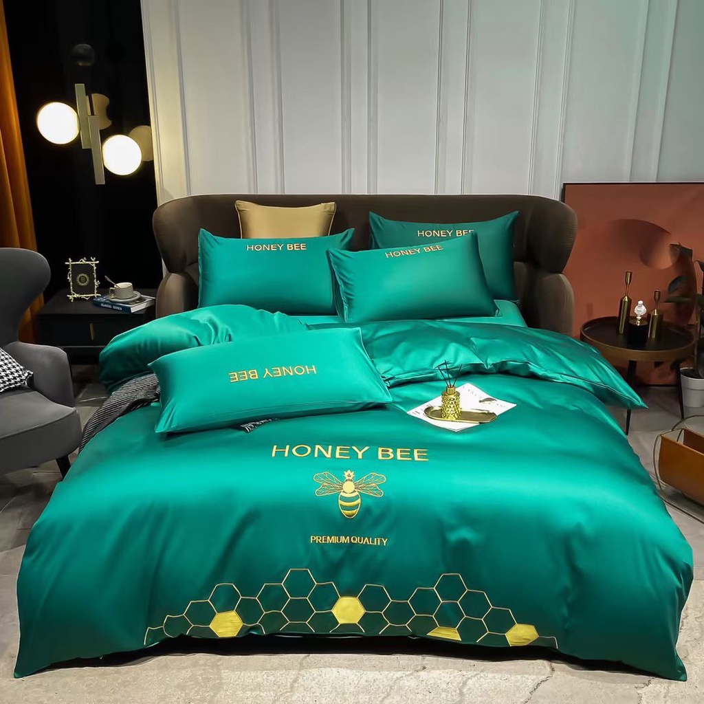 Bộ chăn ga lụa HONEY BEE hoạt tiết ong nhập khẩu cao cấp, chất lụa 80s mềm mịn không nhăn mát lạnh - Ami.Decor