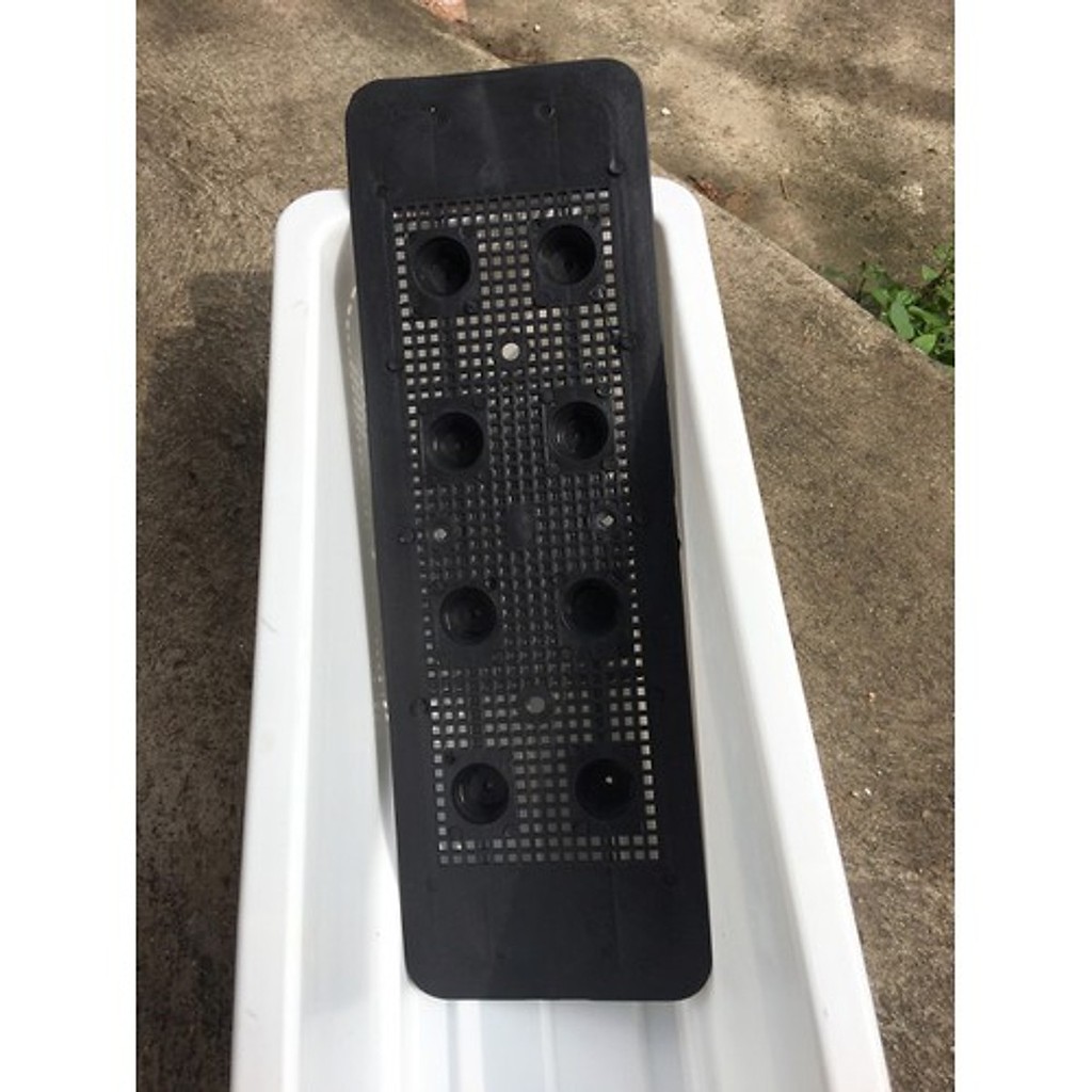 Bộ móc sắt treo ban công, lan can và chậu nhựa trồng rau, trồng cây  (48cm x 20cm x 16cm)