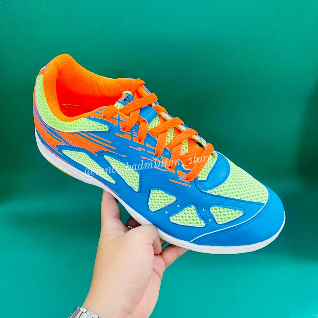 Giày cầu lông Nam Nữ cao cấp chính hãng NAGAKI, êm chân, đế chống trơn trượt, màu sắc trẻ trung, bắt mắt, giá cực tốt