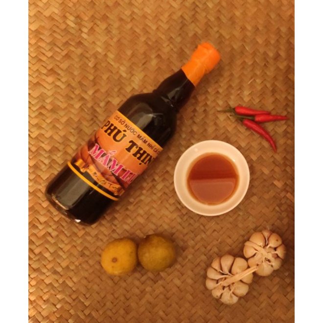 Nước mắm lú Phú Thịnh (Chai 500ml).