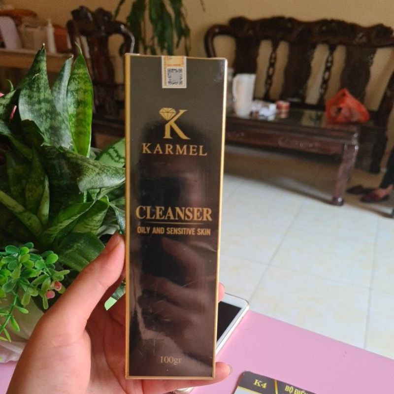 SỮA RỬA MẶT KARMEL DA DẦU MỤN VÀ DA NHẠY CẢM
