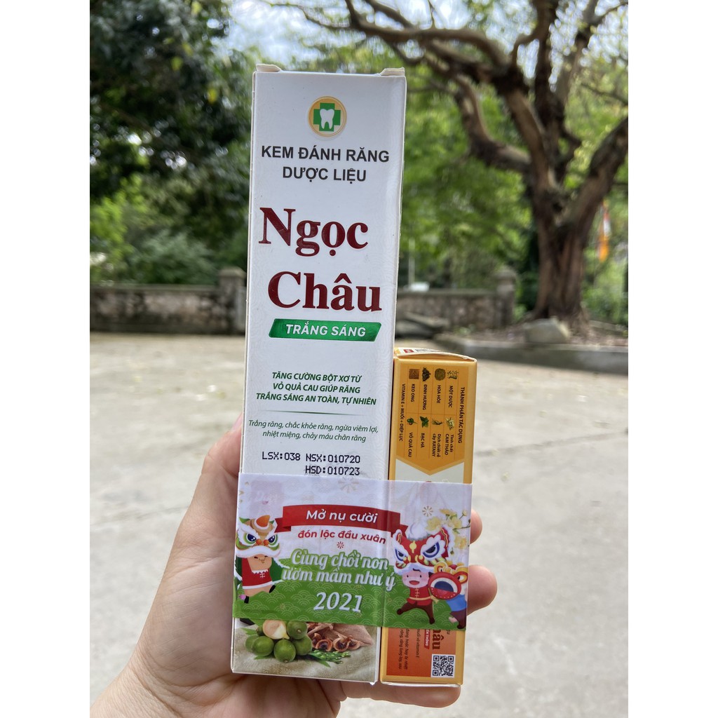 KEM ĐÁNH RĂNG DƯỢC LIỆU NGỌC CHÂU TRẮNG SÁNG 100G  CÓ QUÀ TẶNG