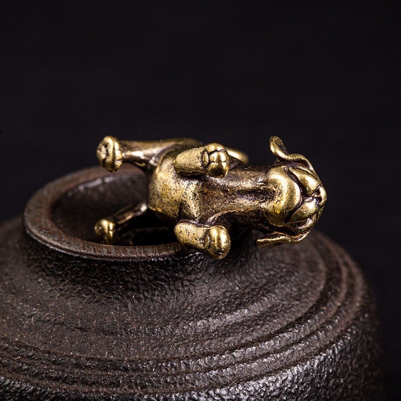 Tượng Trưng Bày Phong Thủy Bằng Đồng Hình Con Chó Khắc Chữ Tài, Làm Móc khoá