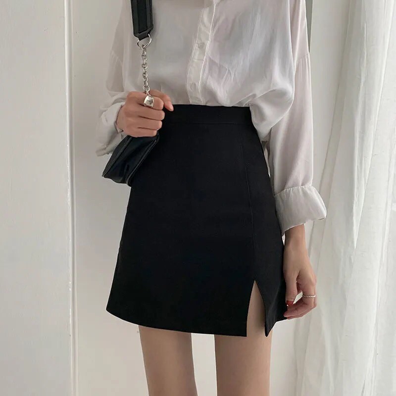 Mùa hè 2021 váy ngắn cạp cao mới chống chói váy màu đen mỏng và kích thước lớn xẻ nửa chiều dài túi hông váy nữ | BigBuy360 - bigbuy360.vn