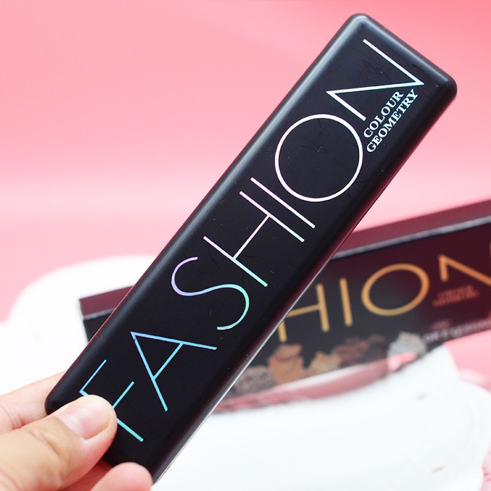 Bảng Phấn Mắt Lameila Play Color Eyes Cherry Blossom 10 màu để trang điểm | BigBuy360 - bigbuy360.vn