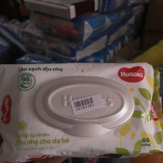 Khăn ướt huggies