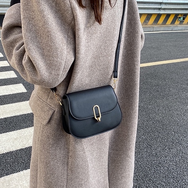 Túi xách nữ đẹp  𝑭𝑹𝑬𝑬𝑺𝑯𝑰𝑷  Túi đeo chéo da mềm đi chơi khóa Q đơn giản PK 343