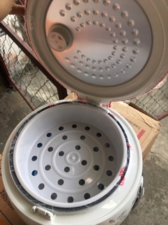 Nồi cơm điện EASTAR lòng dày dặn, ngon cơm