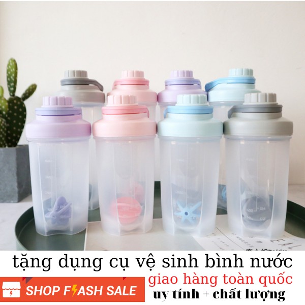 Bình lắc NHỰA CAO CẤP BÌNH NƯỚC THỂ THAO 700ML LOẠI DÀY CÓ QUẢ LẮC bình đựng nước bình nước thể thao