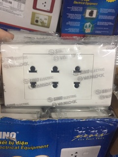 Mặt 3 Ổ Cắm SiNo