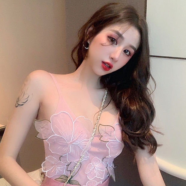 [Hana And Alice] Áo Hai Dây Dệt Kim Họa Tiết Hoa Ba Chiều Gợi Cảm