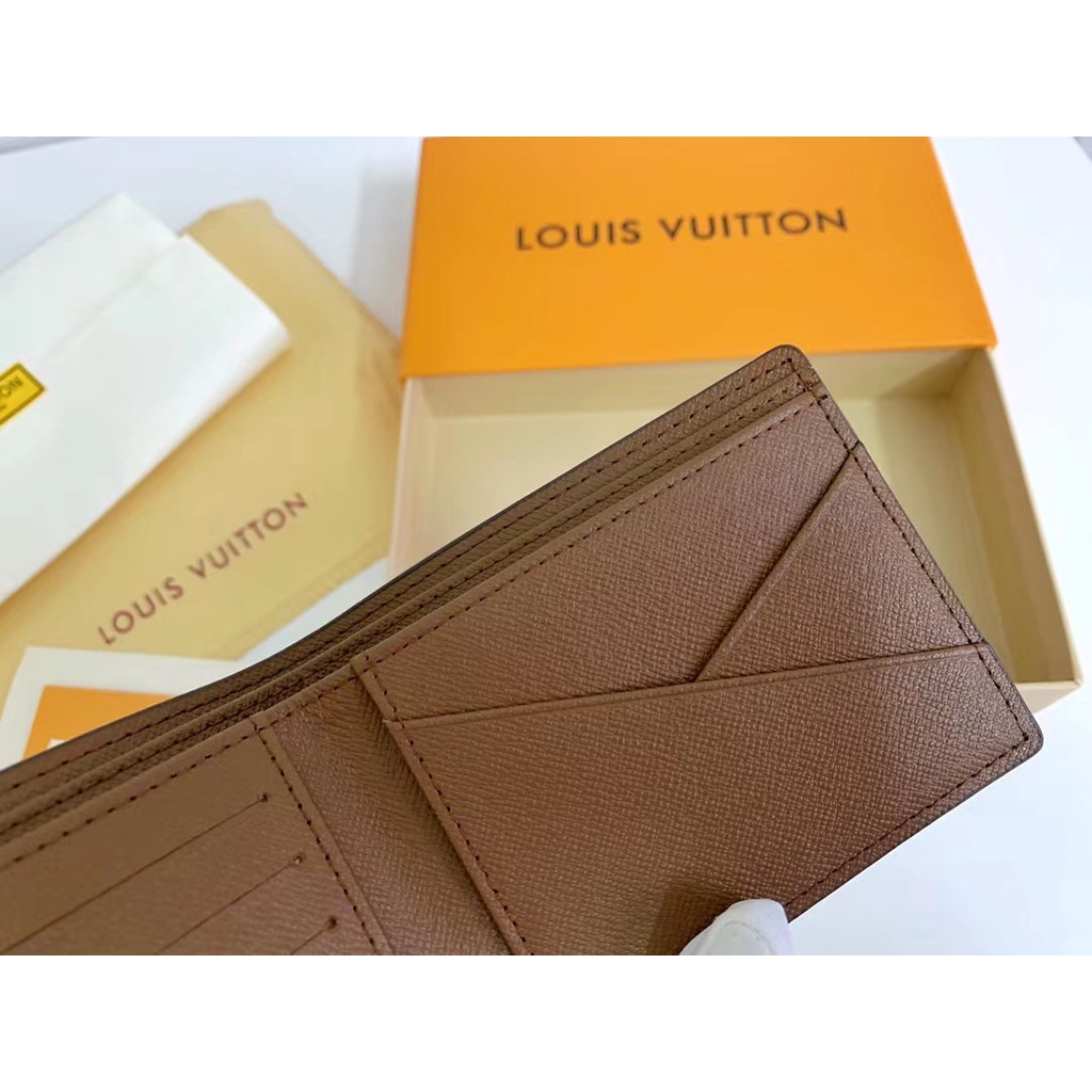 Sẵn sàng giao hàng Ví nam mới của Louis Vuitton LV có hộp