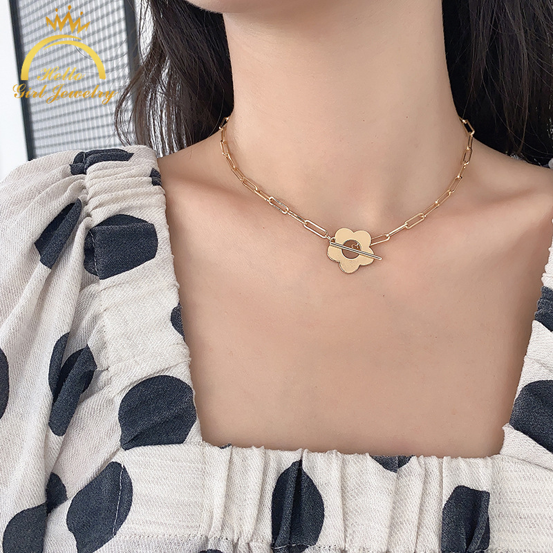 Vòng cổ Mặt Hoa Thời Trang