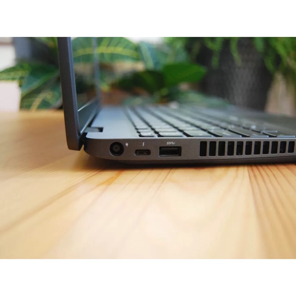 Laptop Dell Precision 3541