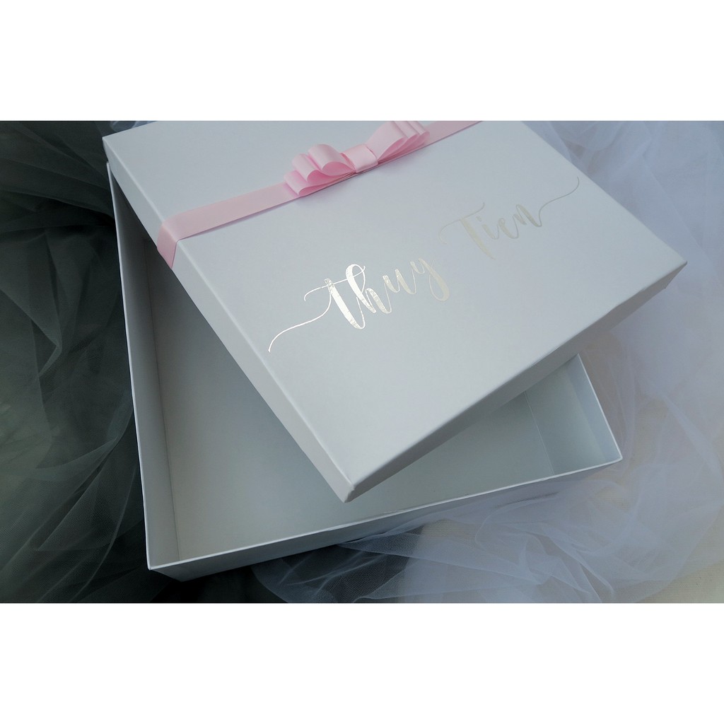 🎁[In theo yêu cầu]Hộp quà cao cấp In Tên Riêng (30x30x10cm) | BigBuy360 - bigbuy360.vn