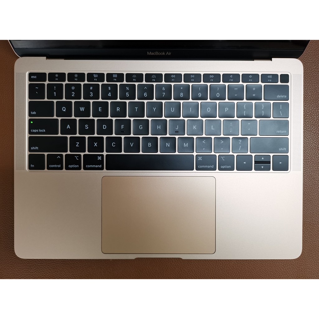 MacBook Air Retina 13 inch 2019 (Used - Like new)