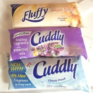 NƯỚC XẢ VẢI CÔ ĐẶC KÈM TÚI THƠM CHO TỦ QUẦN ÁO ELUFFY