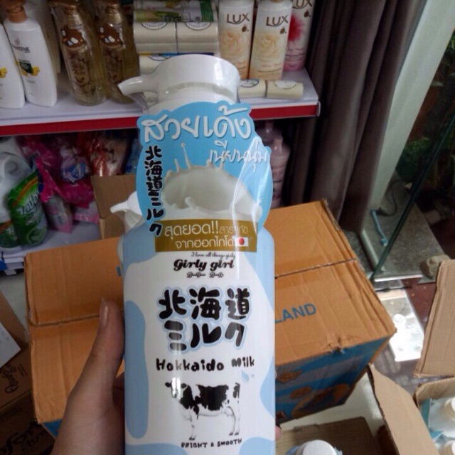 Sữa tắm trắng da Hokkaido girl.