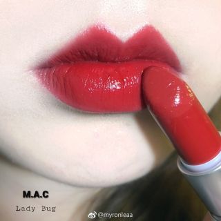 SON THỎI MAC POWDER KISS - MATTE CÁC DÒNG