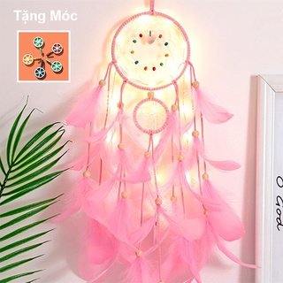 Có đèn led - dreamcatcher 2 tầng gắn lông vũ tặng kèm móc dán tường